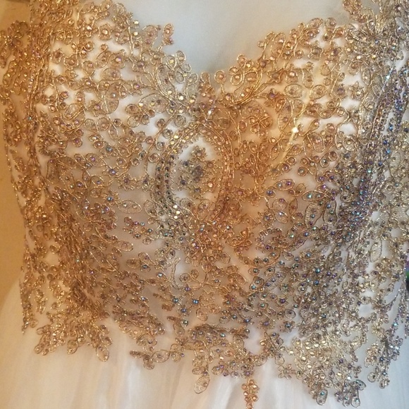 Dress - Picture 2 of 6